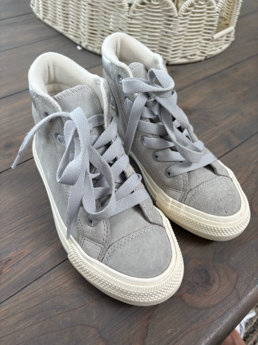 Girls Gray High-Top Converse size 1  pre loved